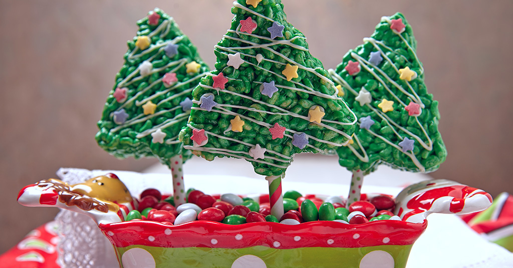 Cómo preparar abetos de Navidad con arroz inflado